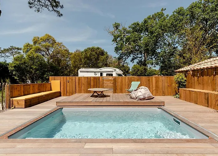 Board 'n Breakfast *