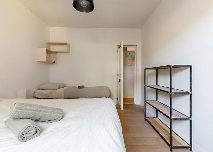 Hotel Board 'n Breakfast