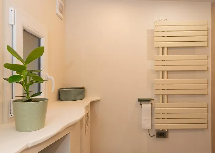 Board 'n Breakfast Hotel *