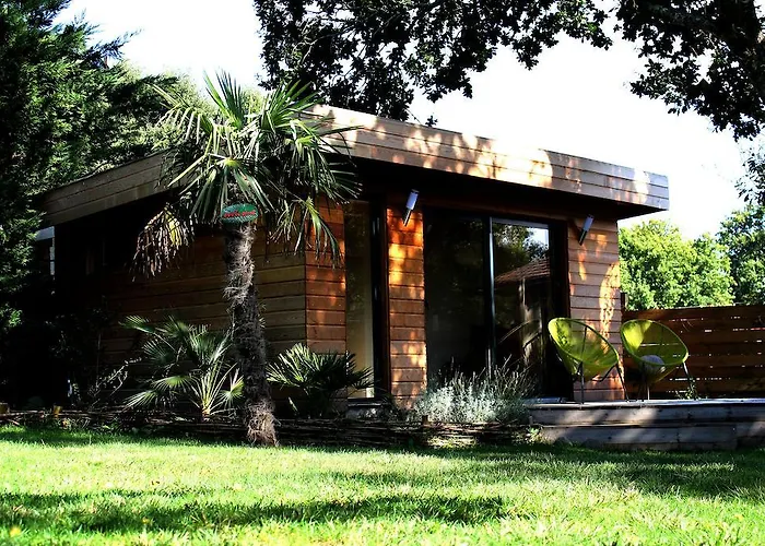 Hotel Board 'n Breakfast