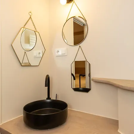 Board 'n Breakfast Hotel *