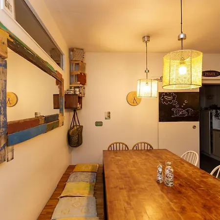 Board 'n Breakfast Hotel