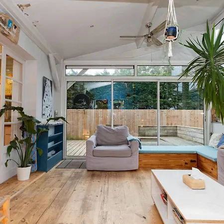 Board 'n Breakfast Hotel