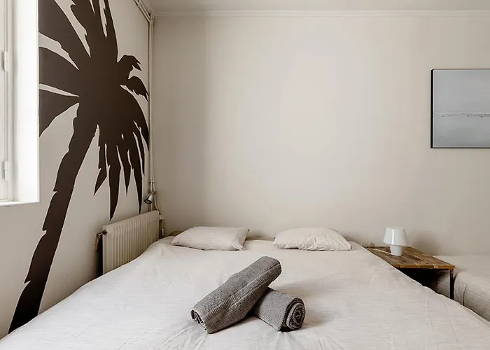 Board 'n Breakfast Hotel