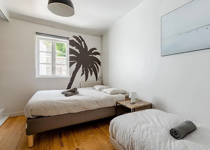 Hotel Board 'n Breakfast *