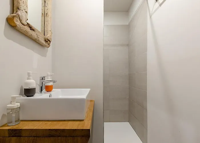 Board 'n Breakfast Hotel