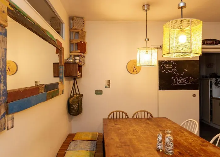 Board 'n Breakfast Hotel