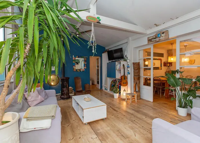 Board 'n Breakfast Hotel *